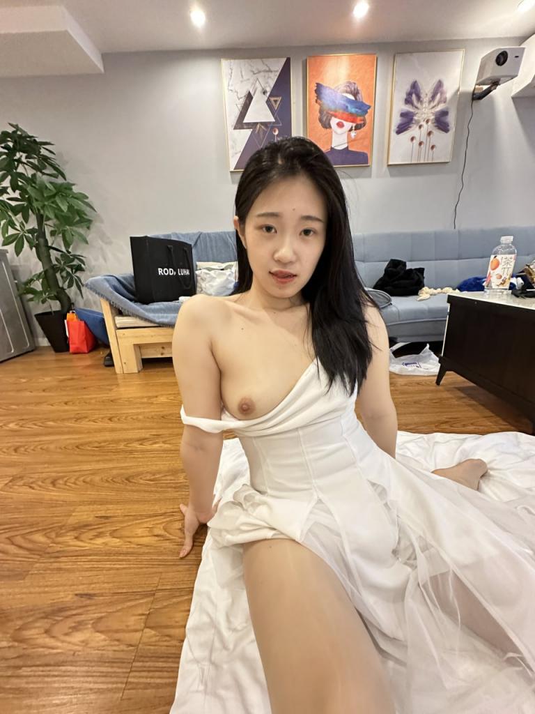 反差美女