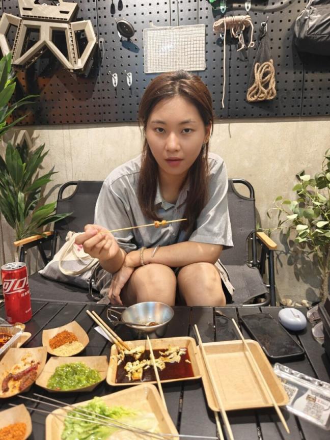 【網路蒐集】很會口交的女孩 (27P)