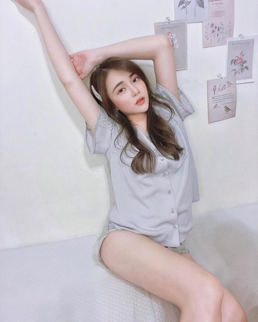早期認識的撞球SHOWGIRLRimmy 許睿瑜 , 生了小孩身材還是很贊哦 (8P)