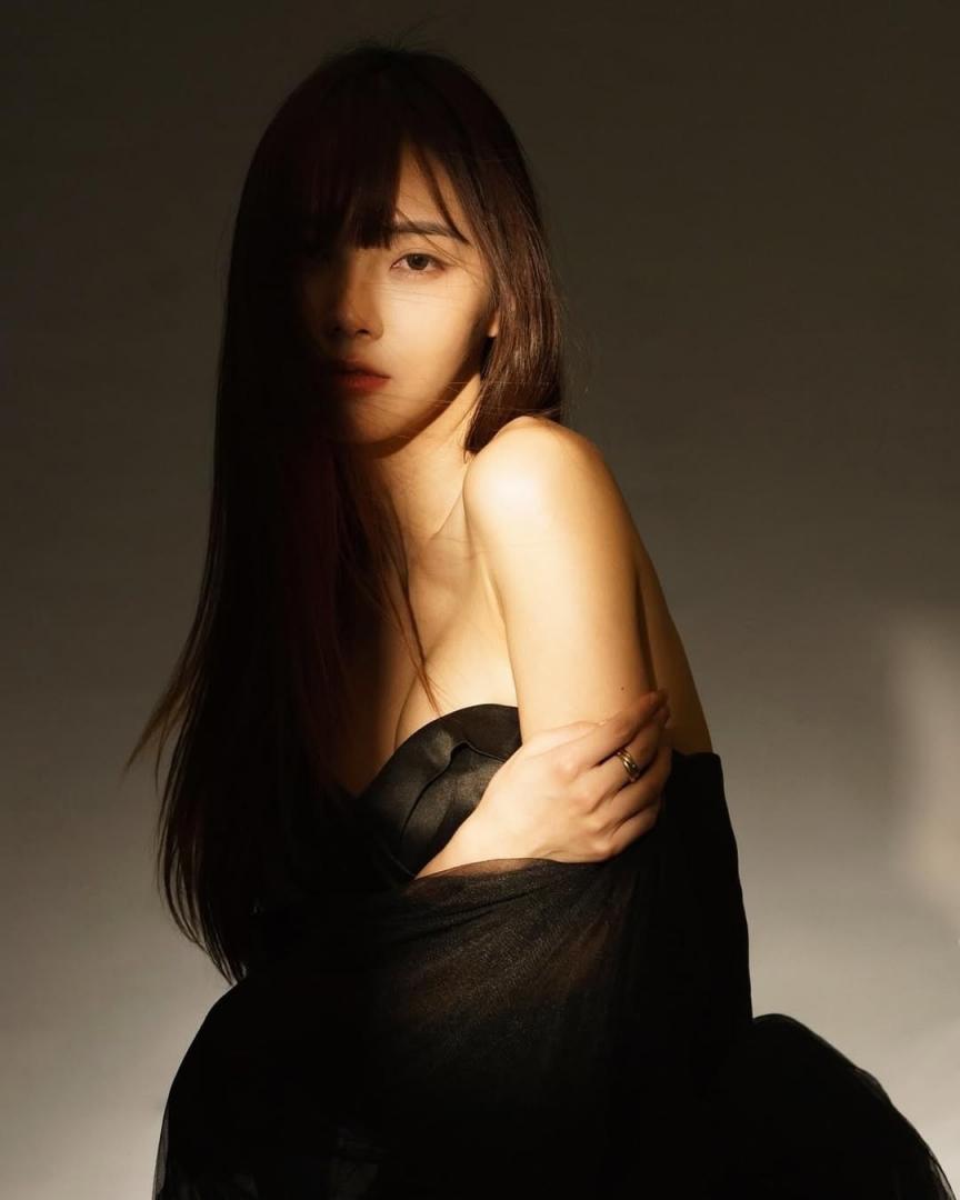 「Sharon_Chen」展現發育良好的絕世美景 (22P)