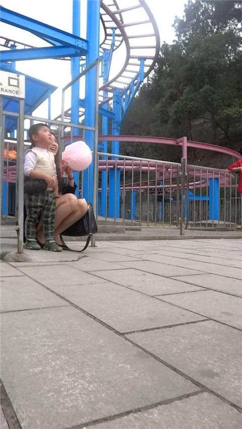 [自拍] 白天慈母 晚上淫娃 (18P)