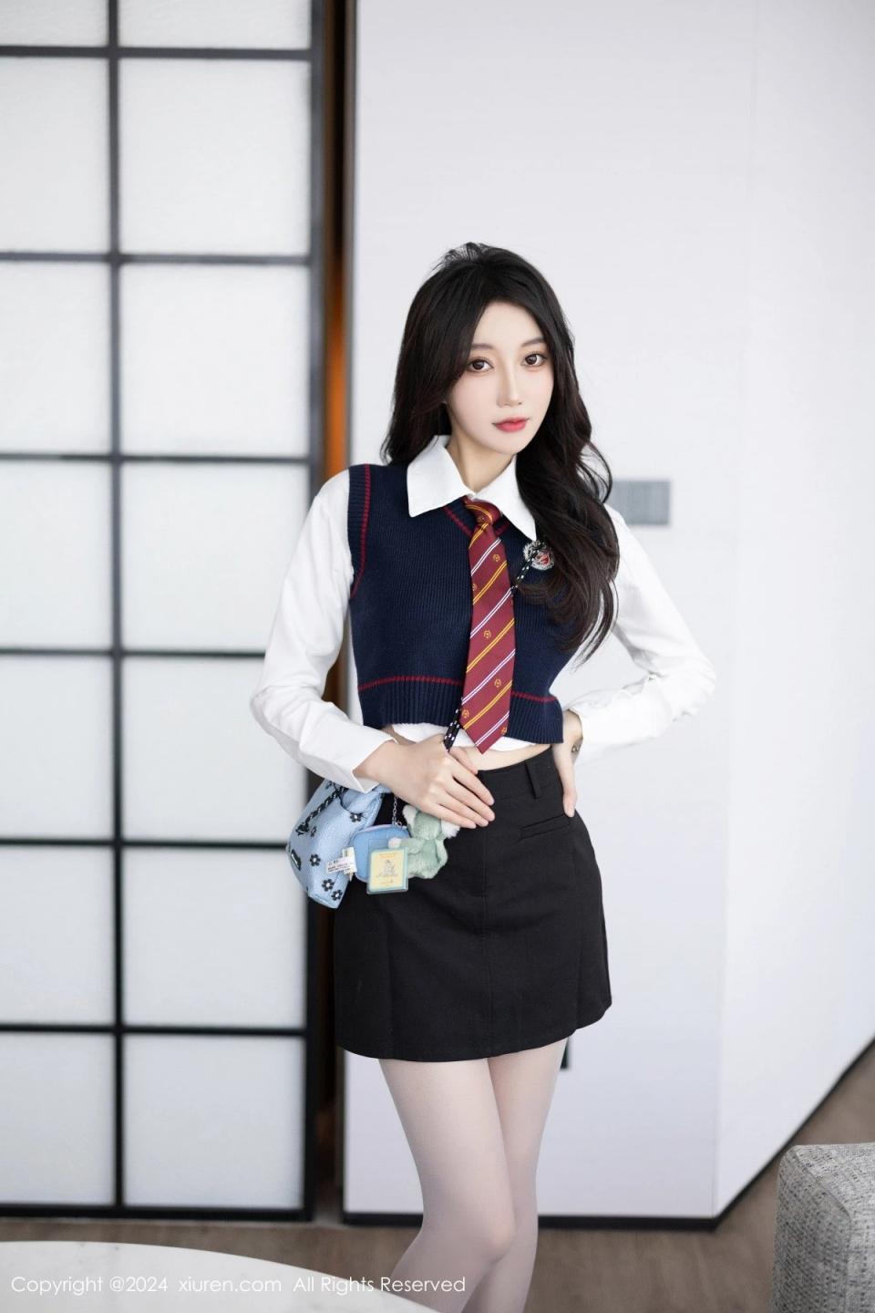 [XiuRen]高清寫真圖2024.03.18 No.8247 玥兒玥 (76P)