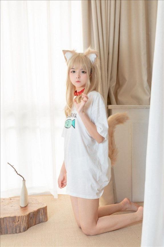 鄰家美眉大尺度私拍！ (13P)