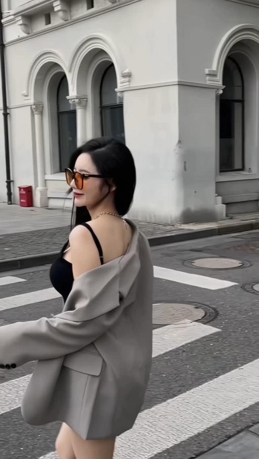 大奶妹 深V乳溝「欣培Mandy」相當吸睛 (20P)