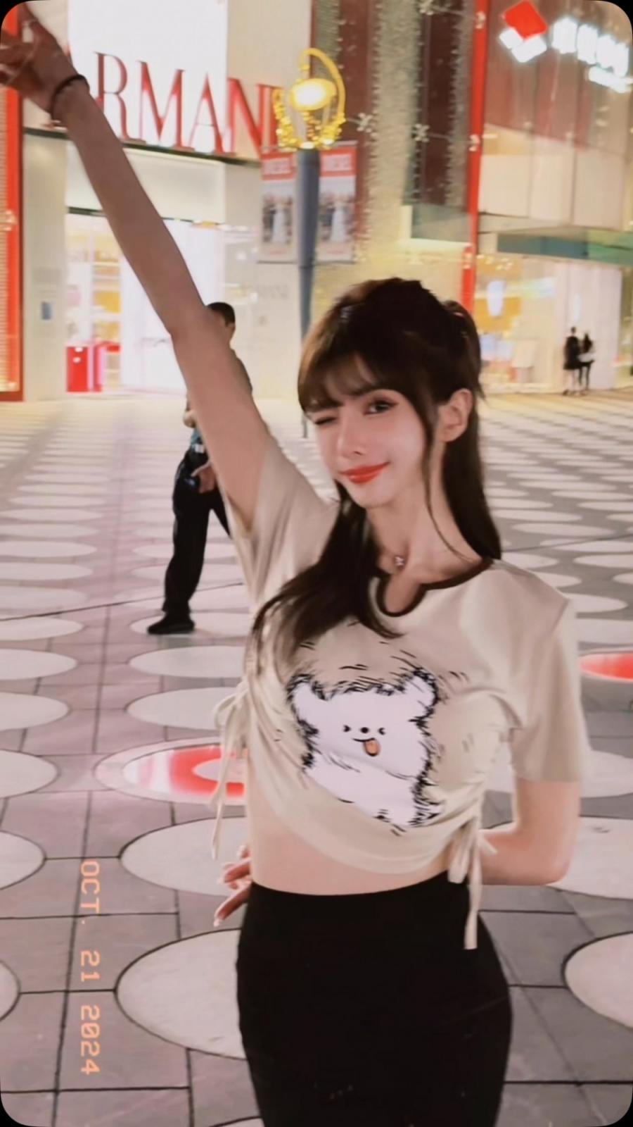 「Sheep_Yang」性感曲線惹火誘人！視角太逆天 (22P)