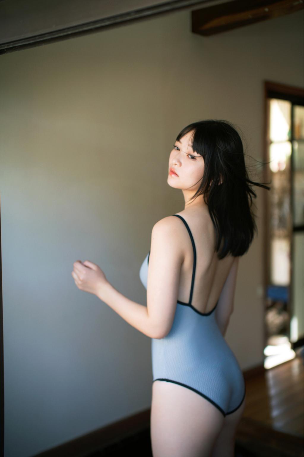 [佐山すずか] 可愛櫻花妹展露嫩白美體 滿滿誘惑 (26P)