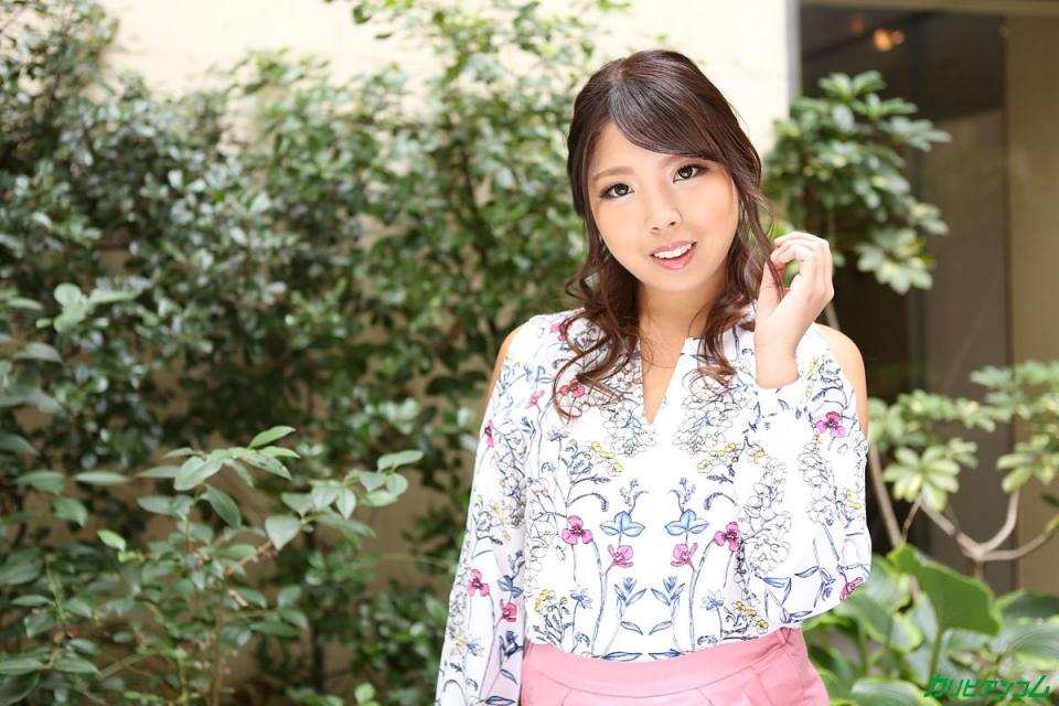 夢咲かのん：中年親父を逆ナン！不倫で人生転落させちゃうぞ (31P)