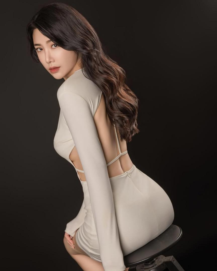 令人屏息的美「Luna」溫婉可人 (22P)