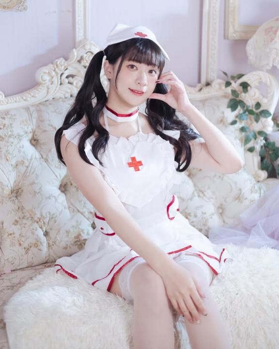 「球球_MiKa」暗藏姣好身材 可甜可性感魅力無窮 (20P)