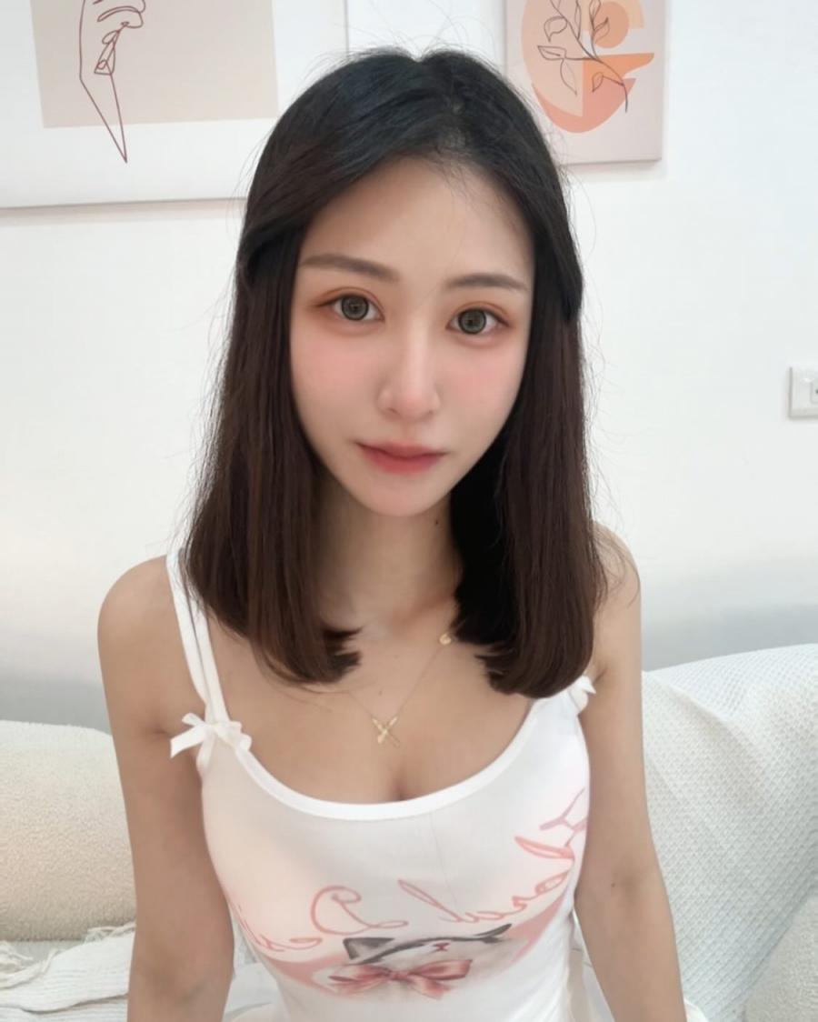 「陳潔」俏皮女友 清新氣質很可愛 (24P)
