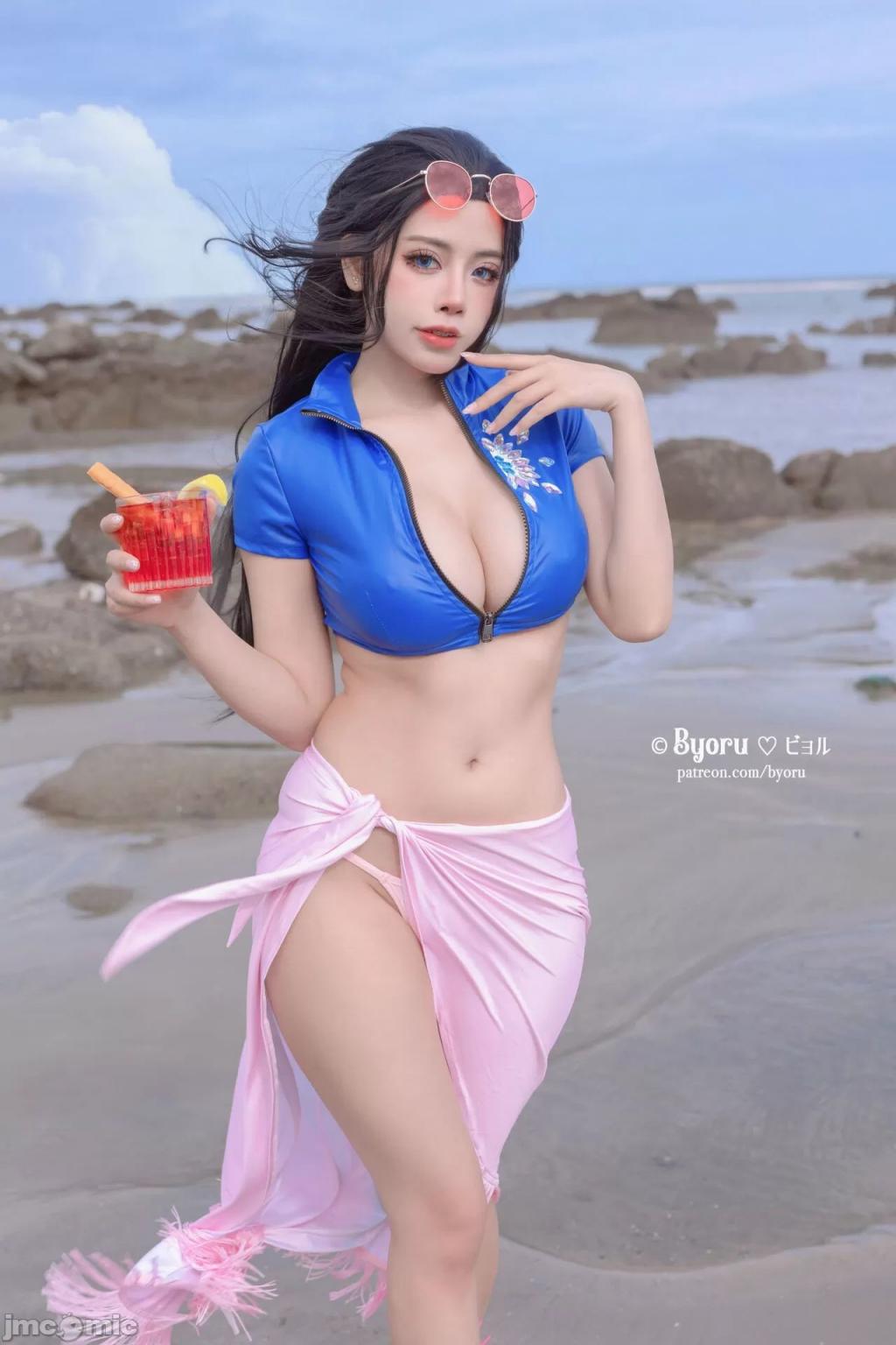 Byoru - Nico Robin (30P)