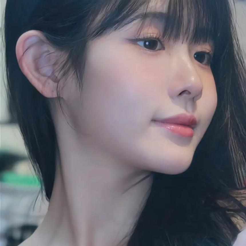「是miki啦」白嫩美乳身材 讓人看了好上火 (26P)