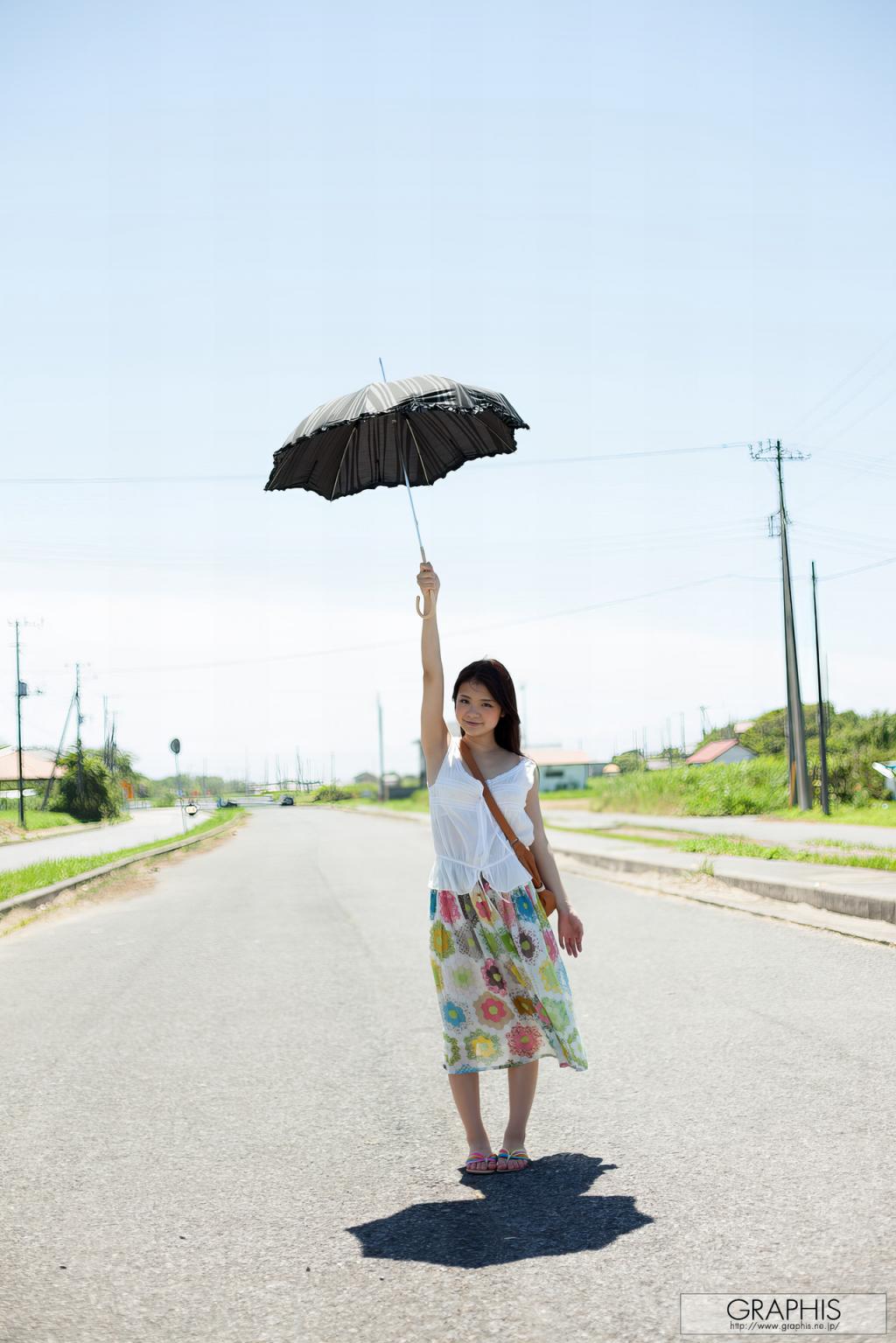 [鶴田かな] 大膽露出嫩白美胸....完全不藏了 (56P)