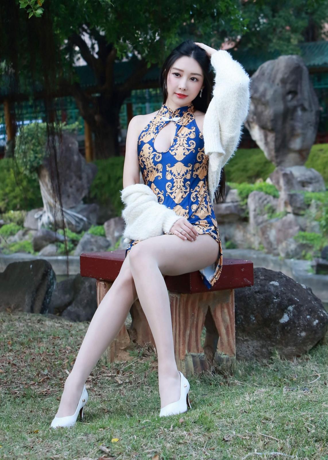 【美腿番外篇系列】長腿美模 吳小葵 短旗袍 高跟美腿【59P】