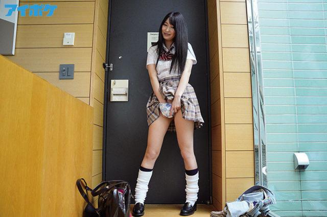藤井伊予奈同學的制服誘惑白濁液射臉太色了 (10P)