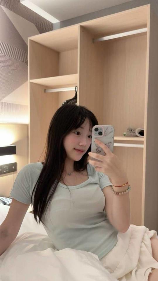 [自拍] 妹子閒來無事 解放自拍 (25P)