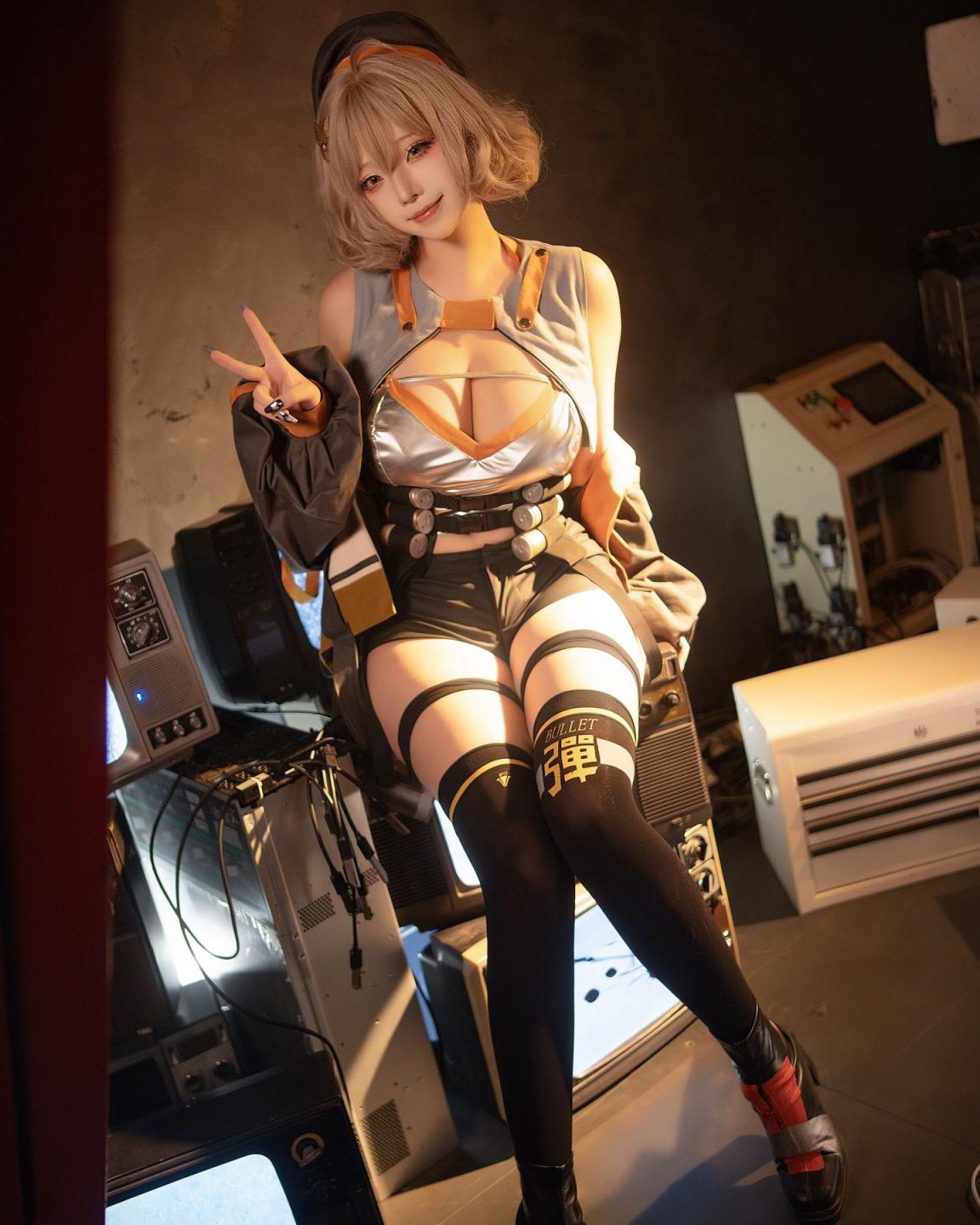 「菌_燁_T_A_K_O（@takomayuyi）」白皙Body超吸睛 (27P)