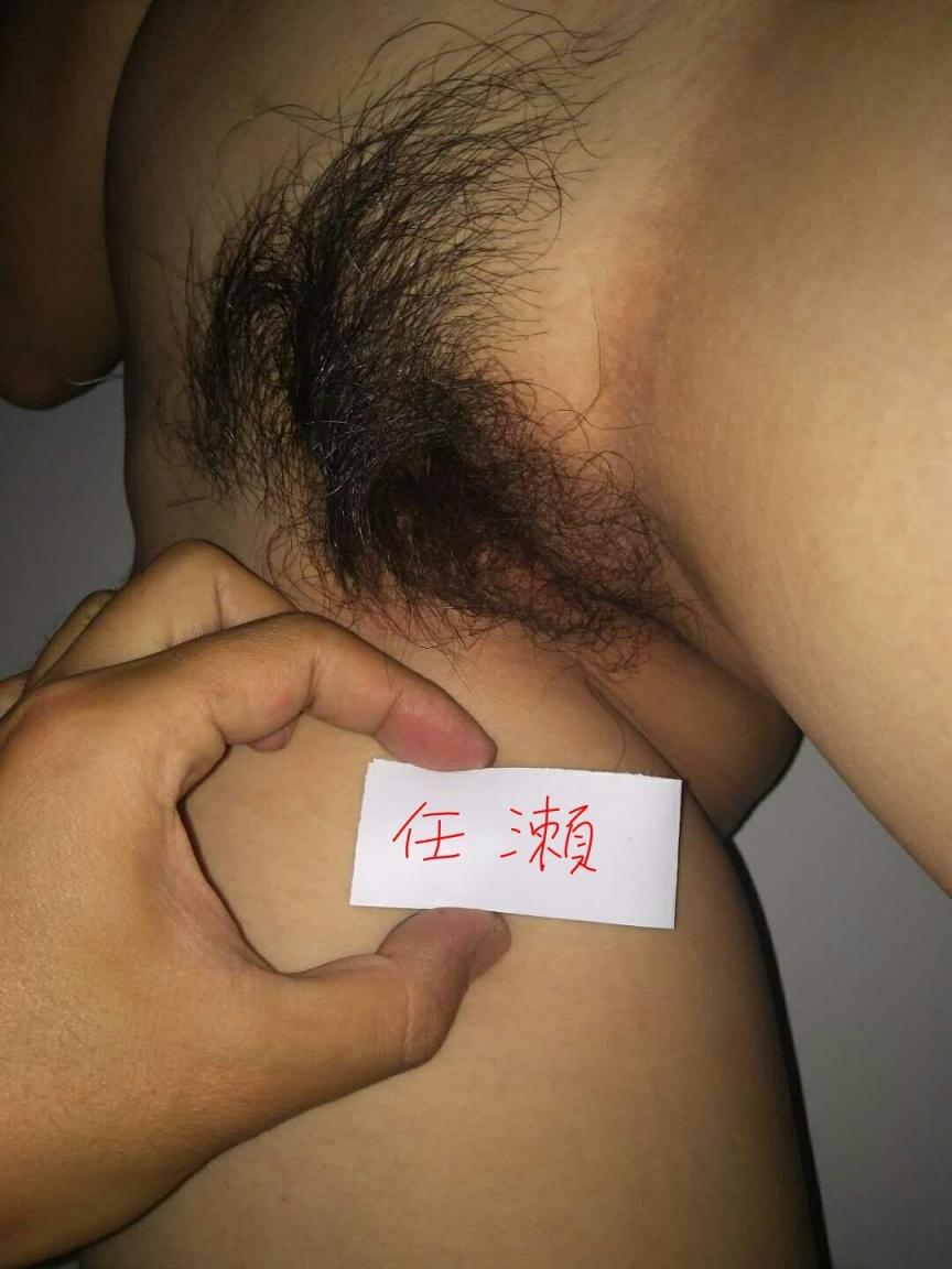 [自拍] 煮飯人妻任人魚肉 (18P)