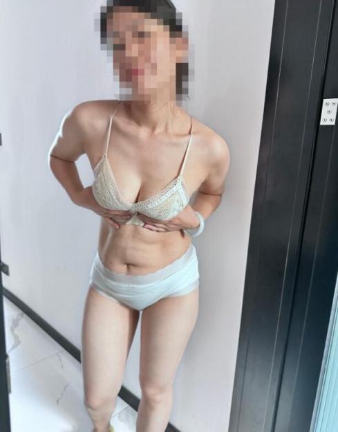 良家少婦