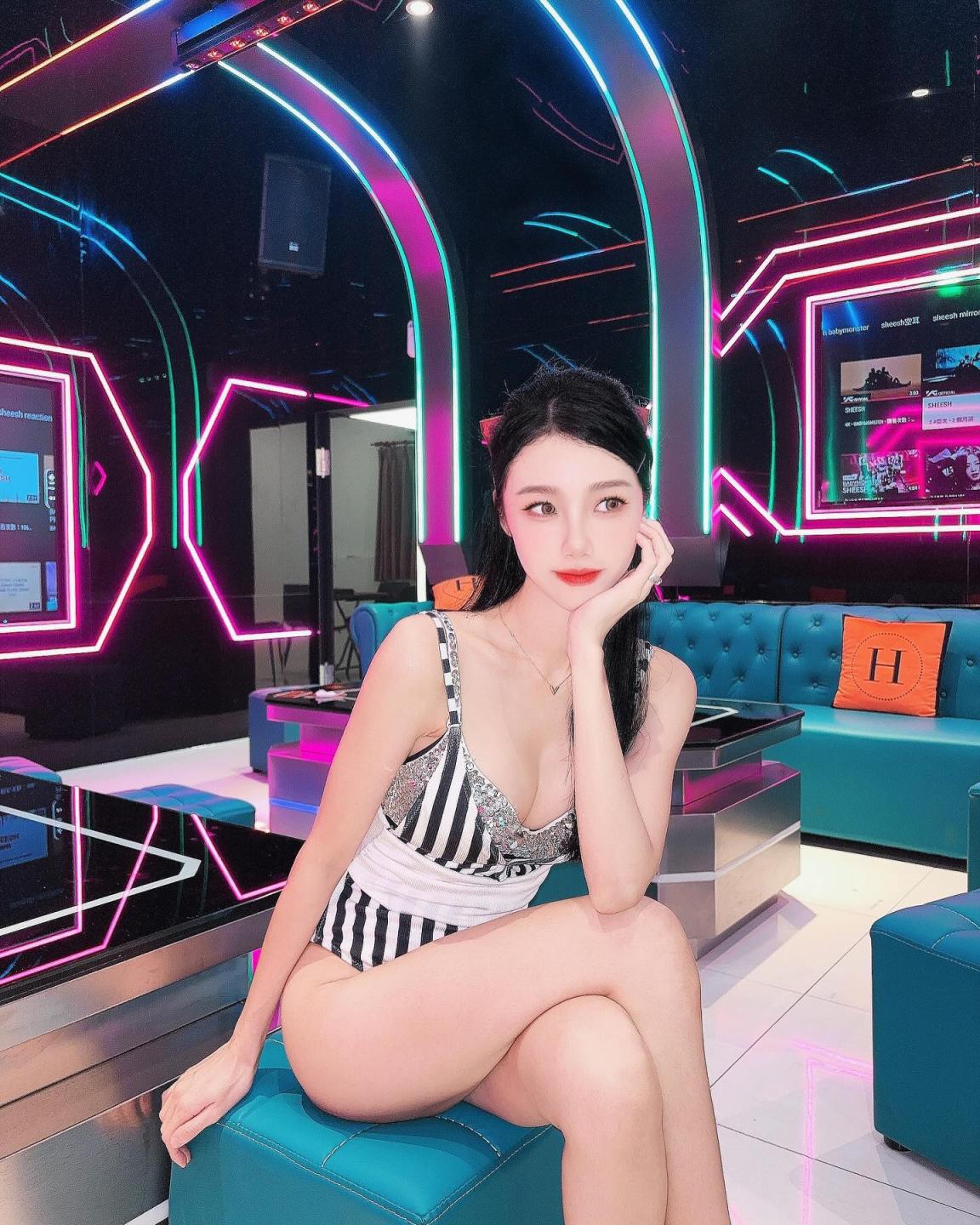 「張璇_Erica」正面側面都太火辣了 (20P)