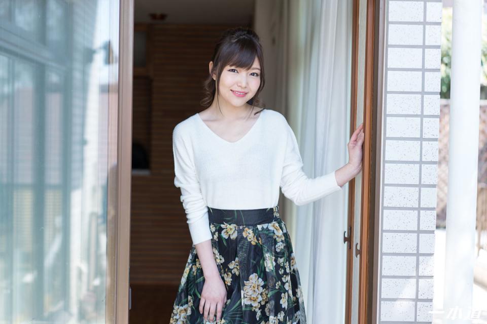 碧しの：まんチラの誘惑 ?寢顔がキュートな友達のママ? (26P)