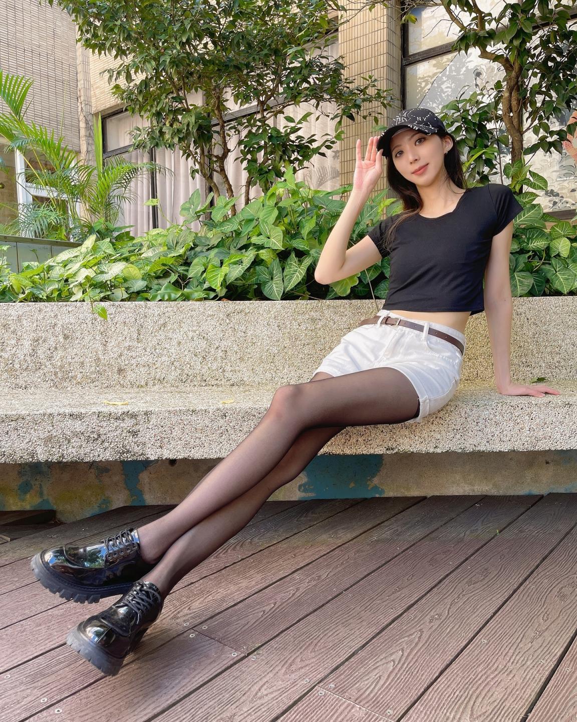 「ℂ𝚑𝚛𝚒𝚜克莉絲」無敵燦笑融化你心 (18P)