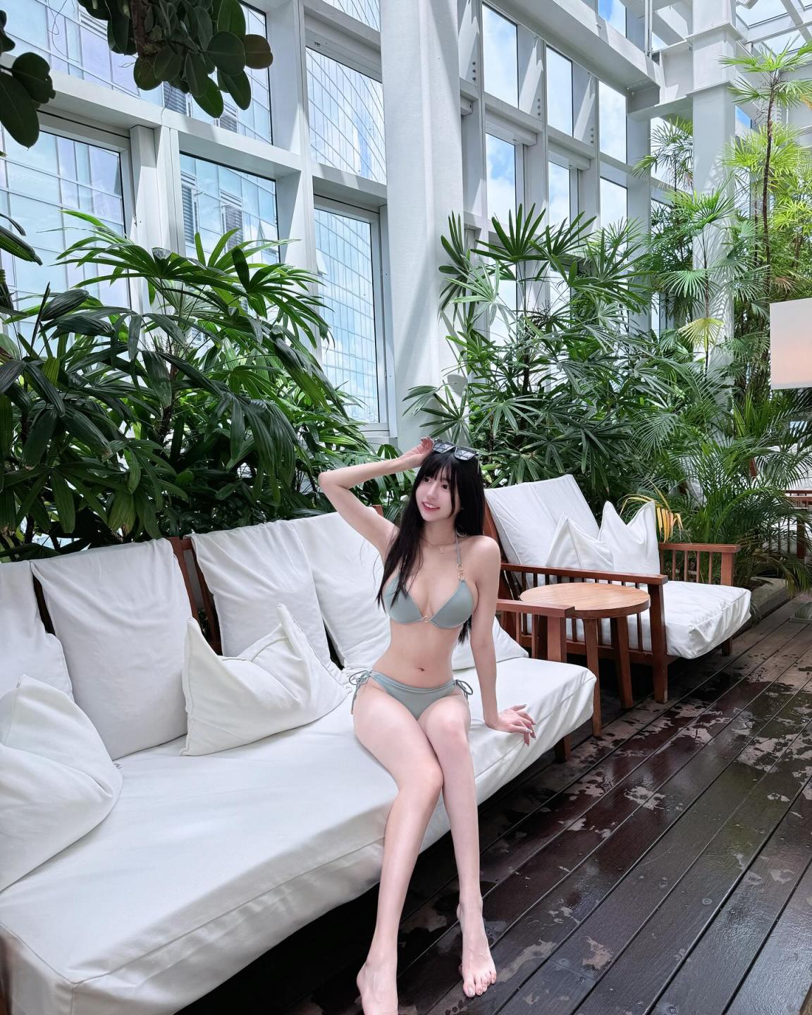 「甄兒Anna」纖瘦又緊實 陽光魅力讓人馬上陶醉 (23P)