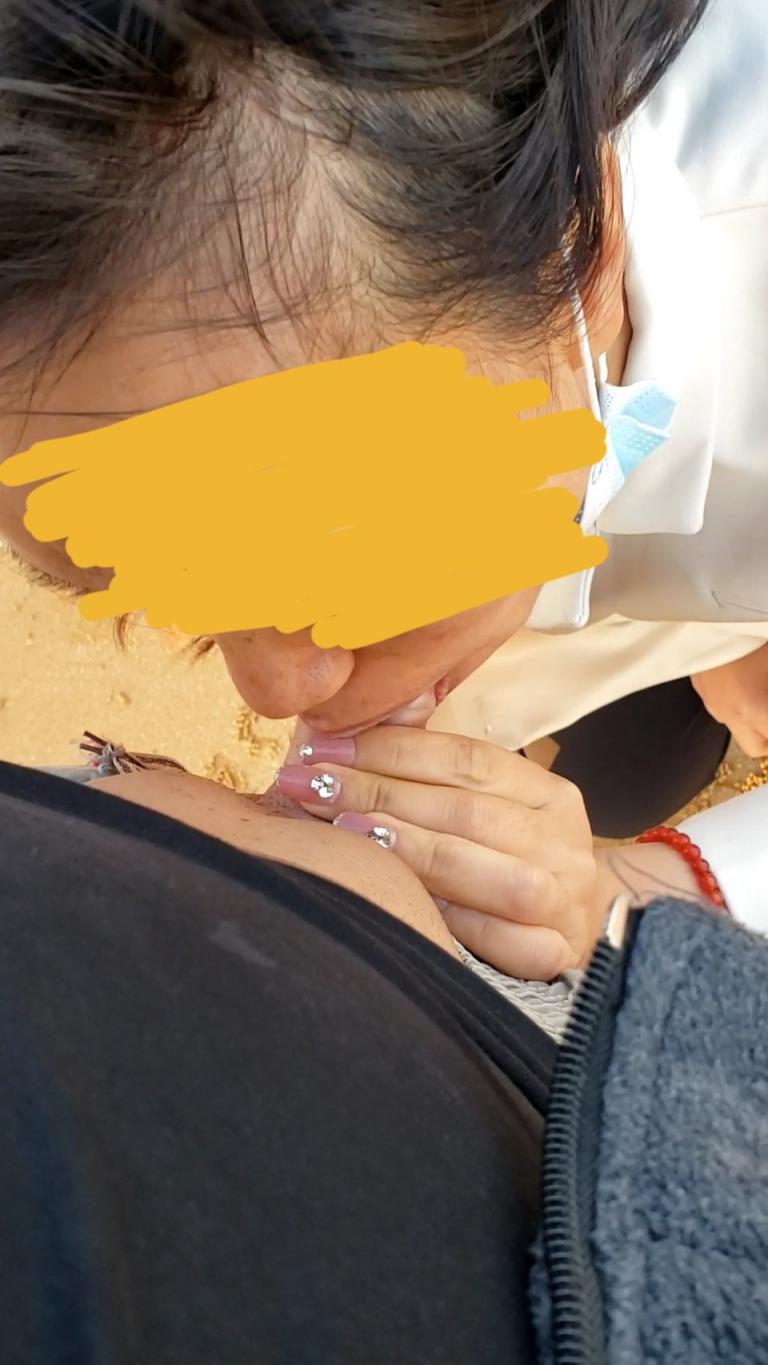 老婆野外露出不害臊 (27P)