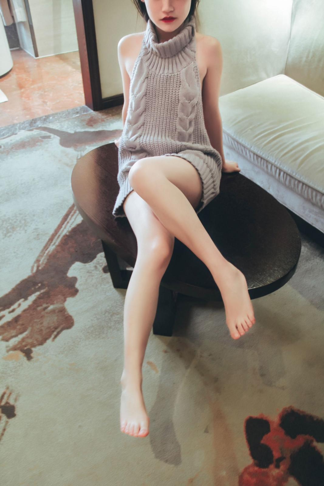 團子係列：毛衣少女 (80P)