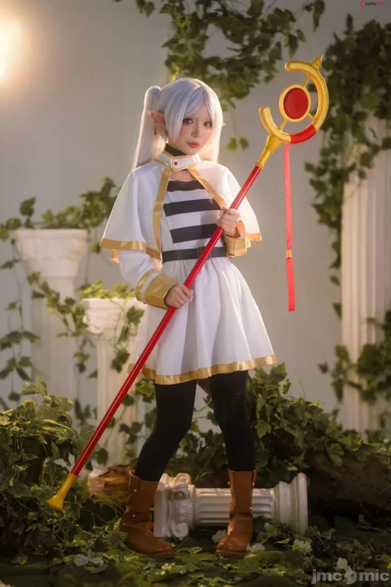 Umeko J cosplay Frieren – Sousou no Frieren (105P)
