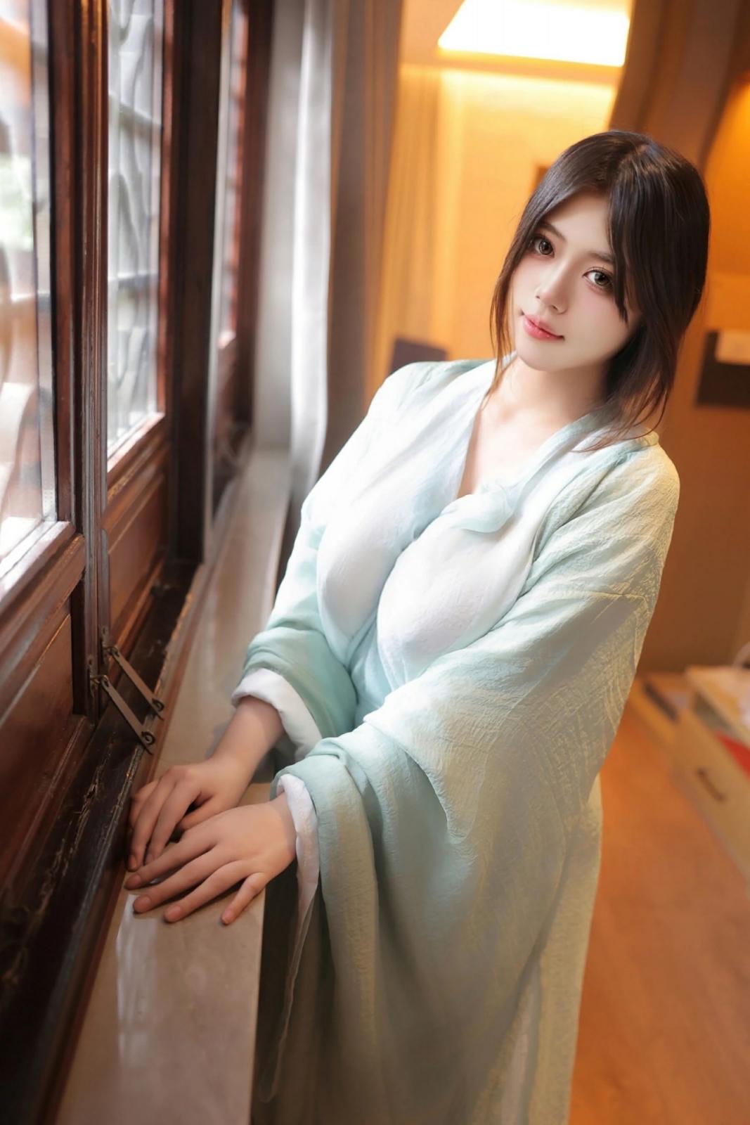 蛋蛋寶 - 綠色漢服（無碼流出無水印版）【81P】