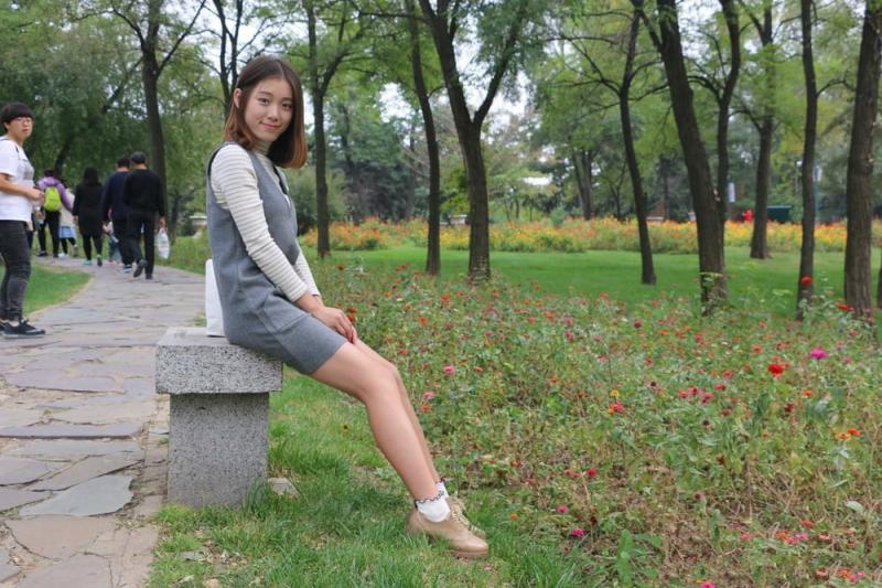 [自拍] 公司剛來的實習女助理 (18P)