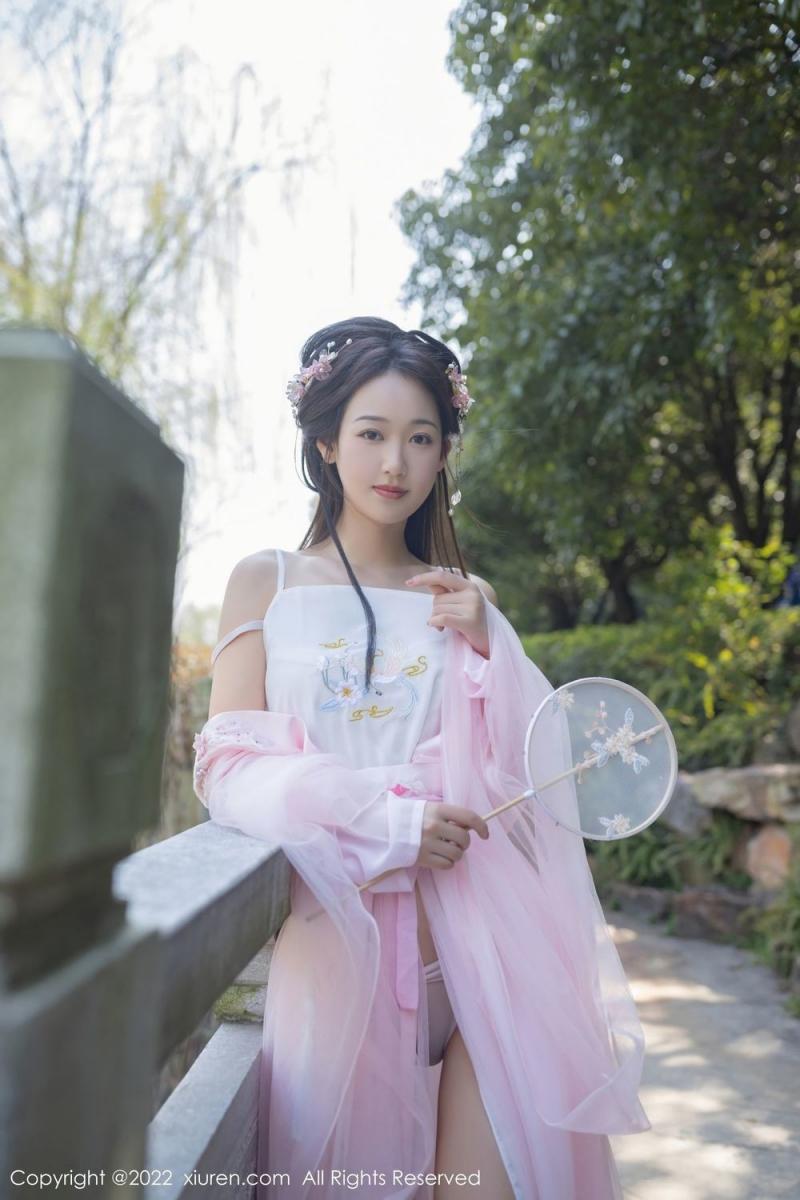 秀人網美女模特唐安琪薄紗輕透淡粉色古裝服飾珠三角旅拍 (11P)