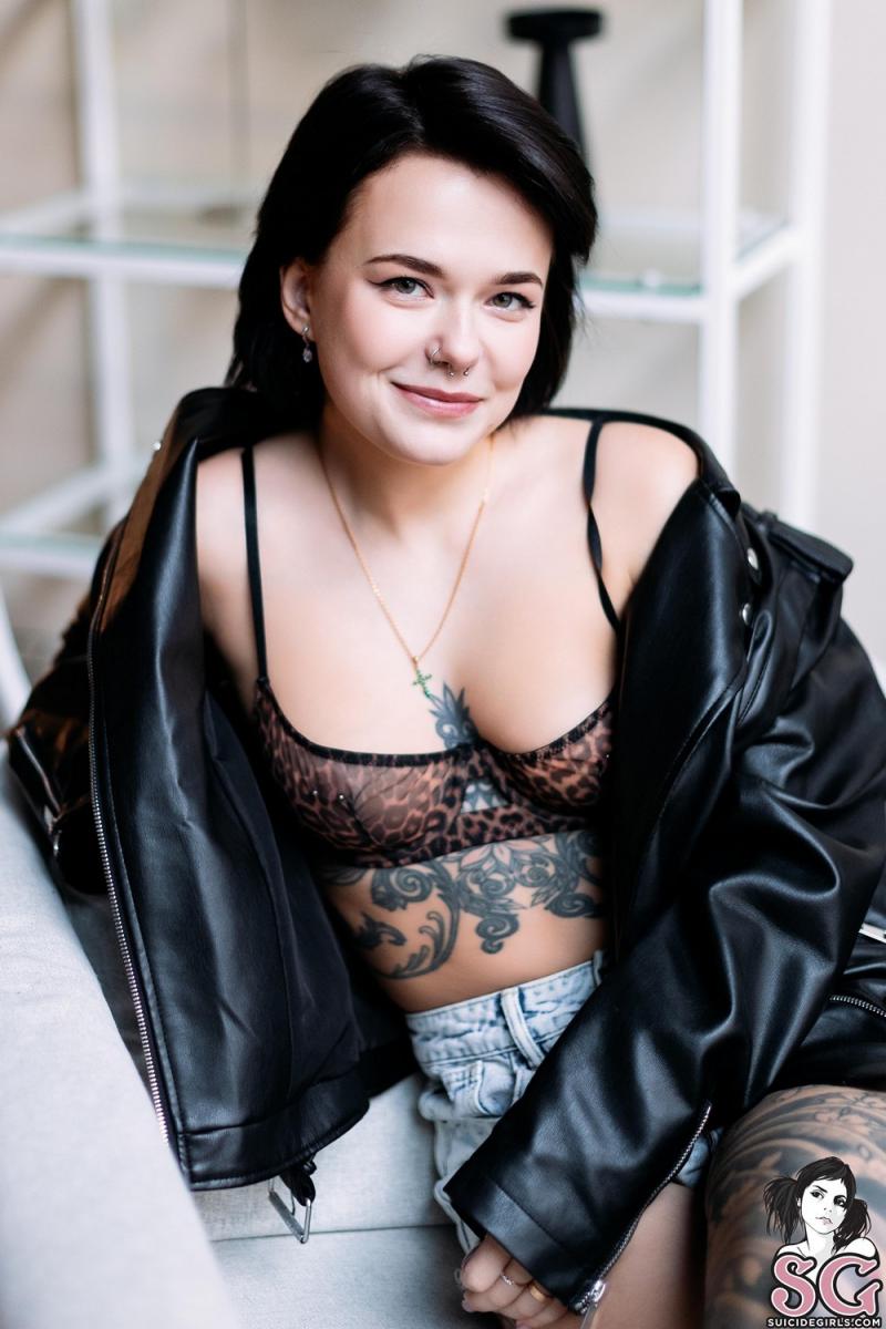 【Suicide Girls】Apr 15, 2025 - Lilithqueen - Rock Chick【60P】