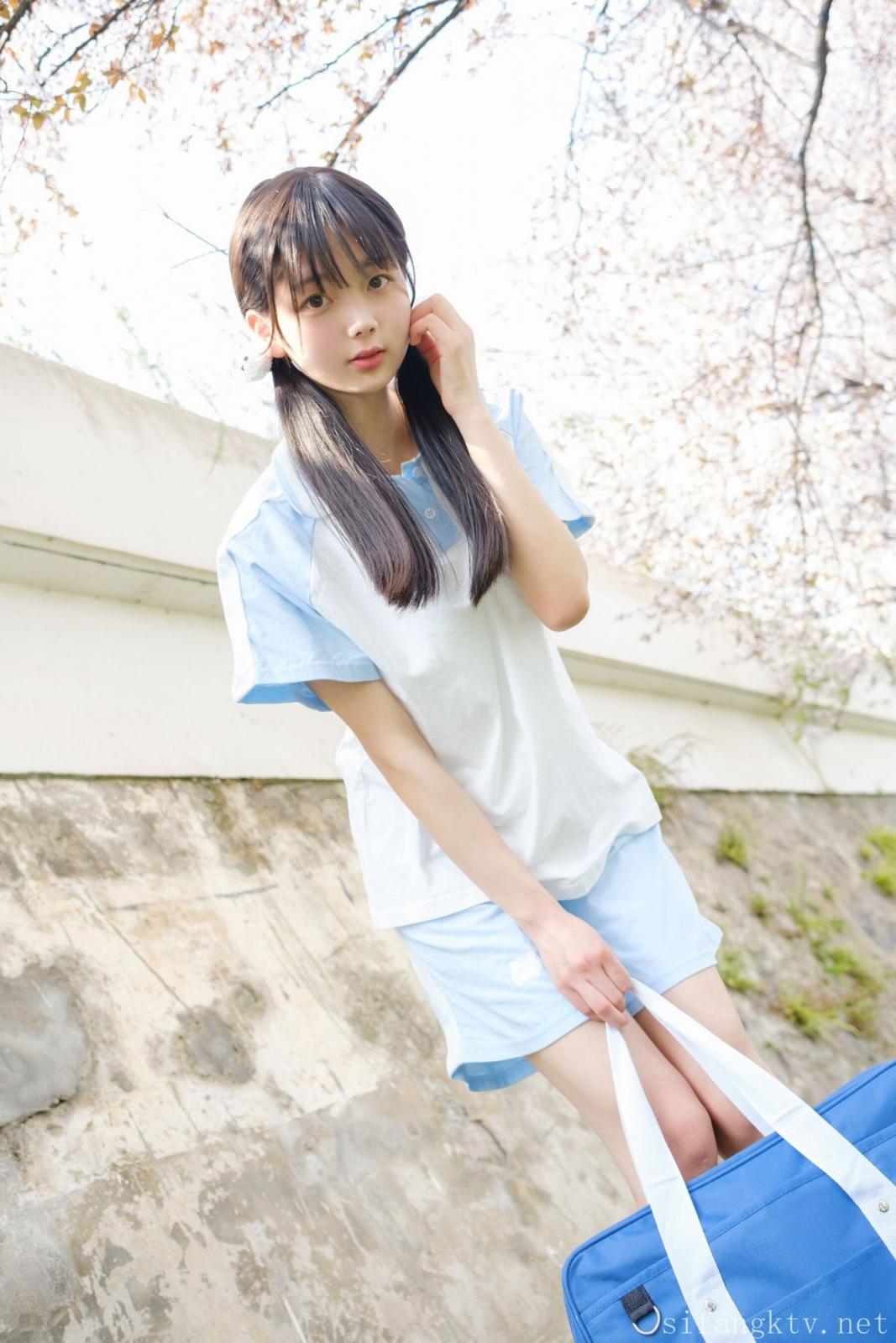 赤西夜夜《運動服》 (83P)