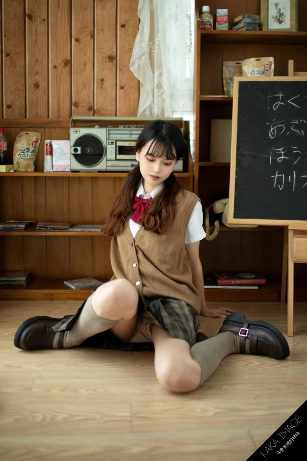 勞小白《校服JK》 (29P)