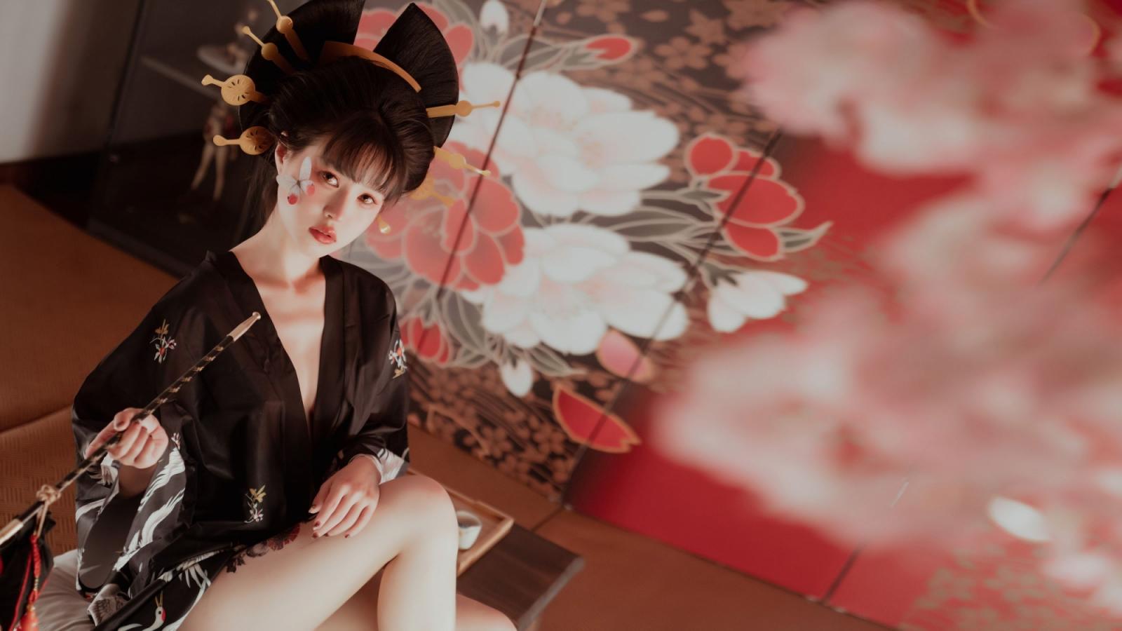暈崽Zz《小櫻花》 (55P)