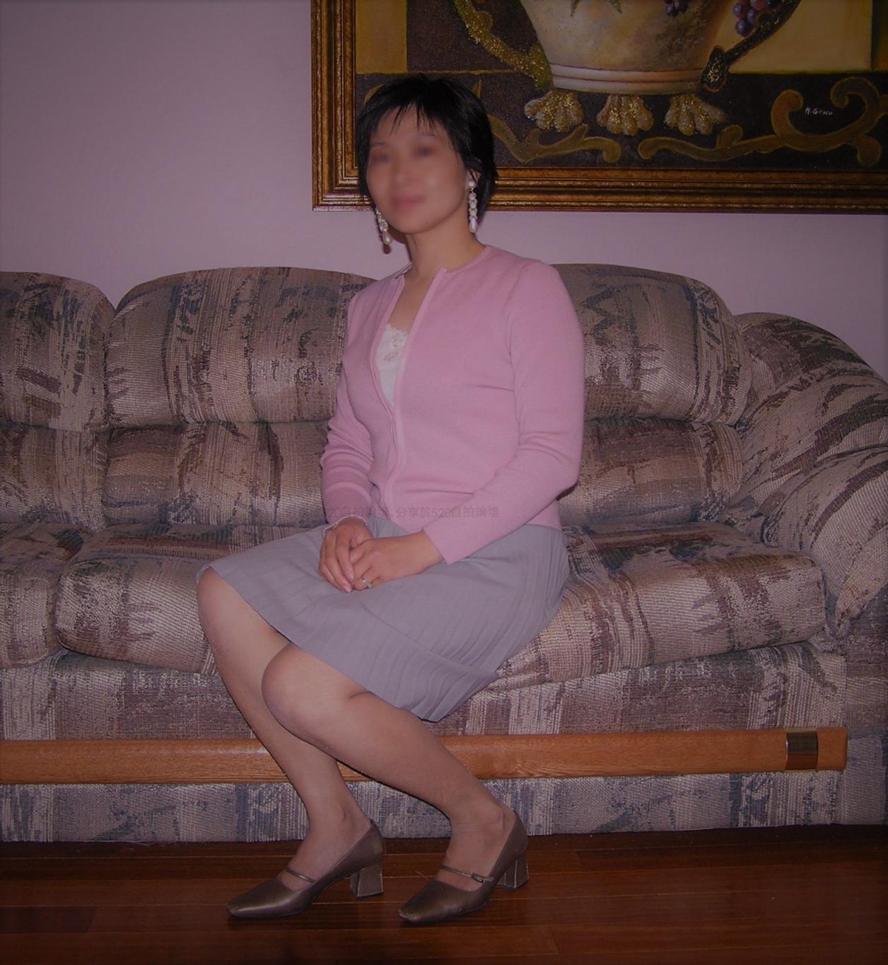 [自拍] 人前貴婦_床上蕩婦 (21P)