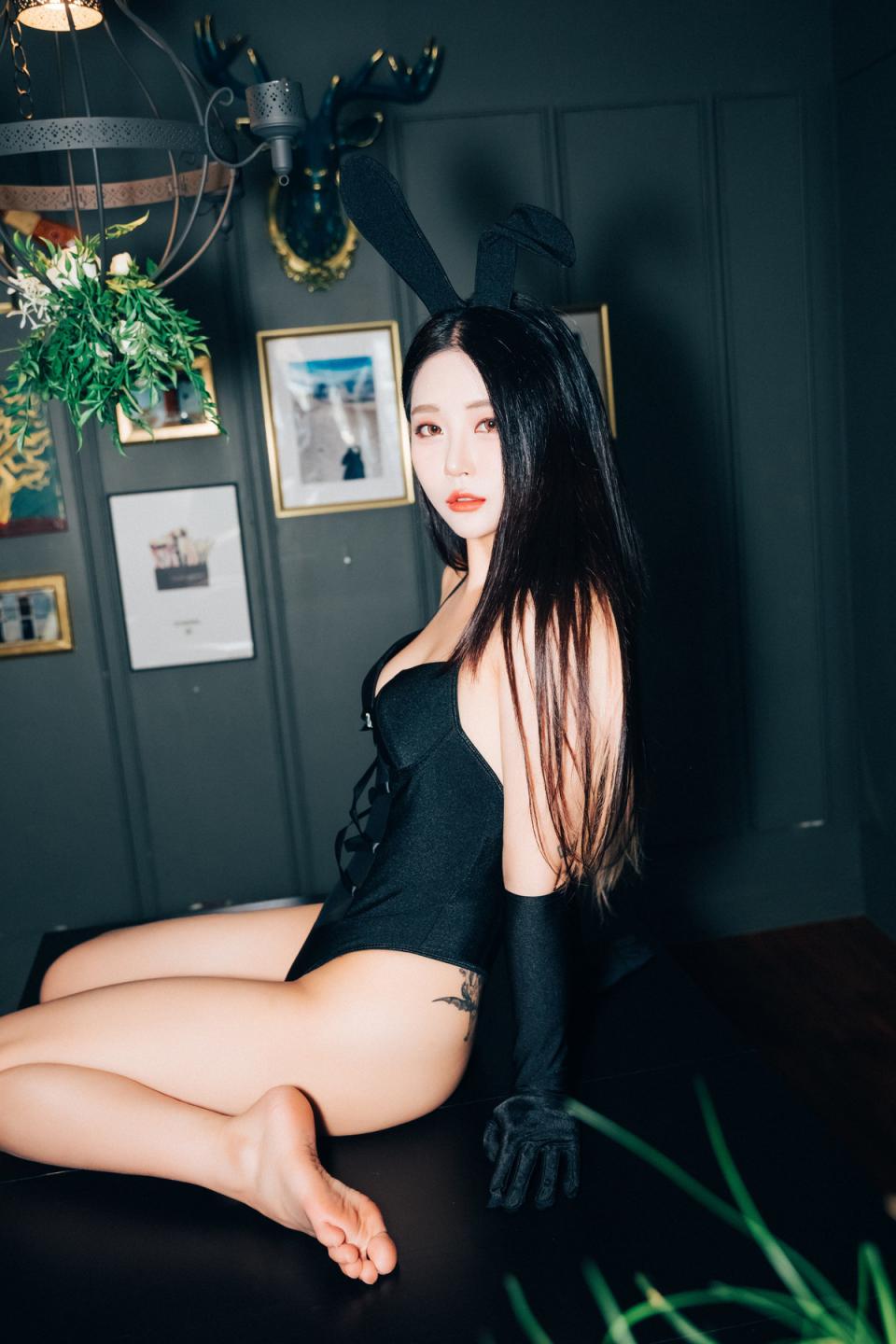 [Jeong Bomi 정보미] 身材太惹火 白嫩深溝真的好無敵 (28P)