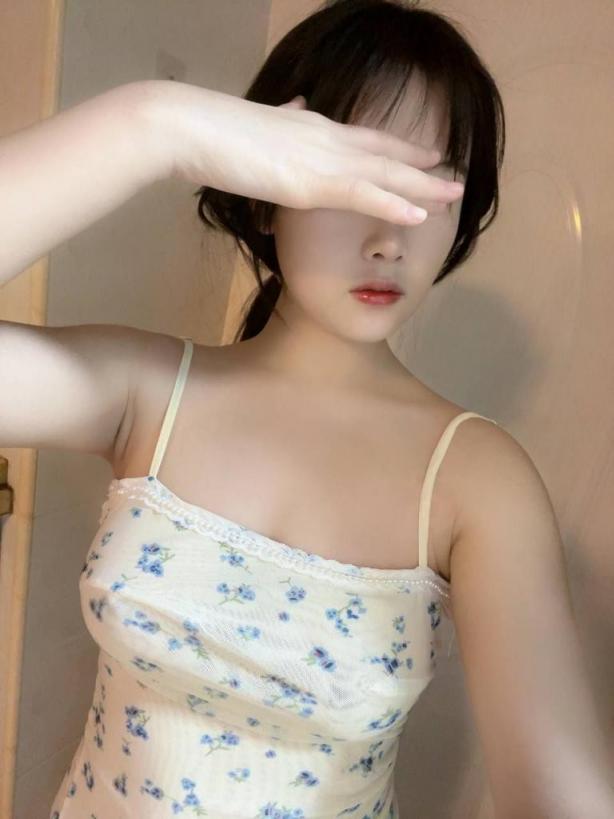 女朋友真害羞 (11P)
