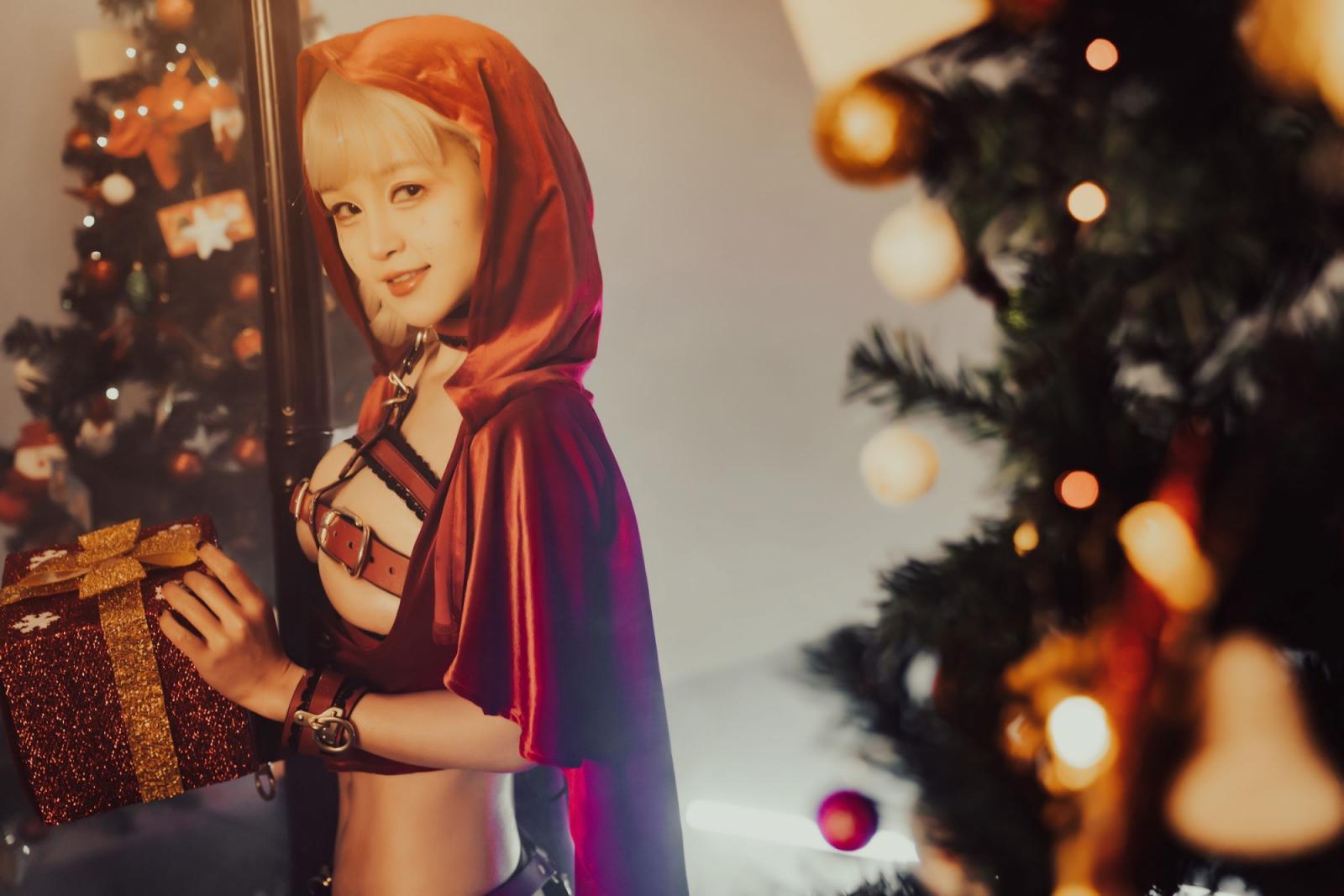 暈崽Zz《聖誕小紅帽》 (46P)