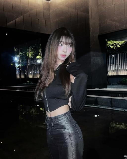 稚嫩肌膚露出「拾陸」讓人好心動 (10P)