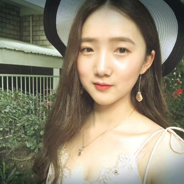 [自拍] 身材顏值一流的妹子 (16P)