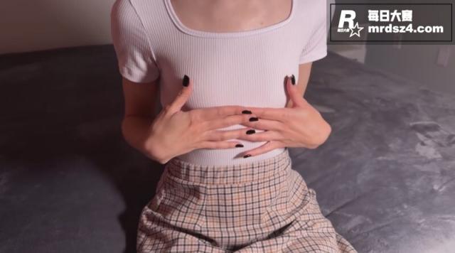 P站顶级网黄 Cute Pussy 隔着内裤挑逗阴蒂 用牛奶滋润蜜穴 暴力抽插引得娇喘连连！-福利多多