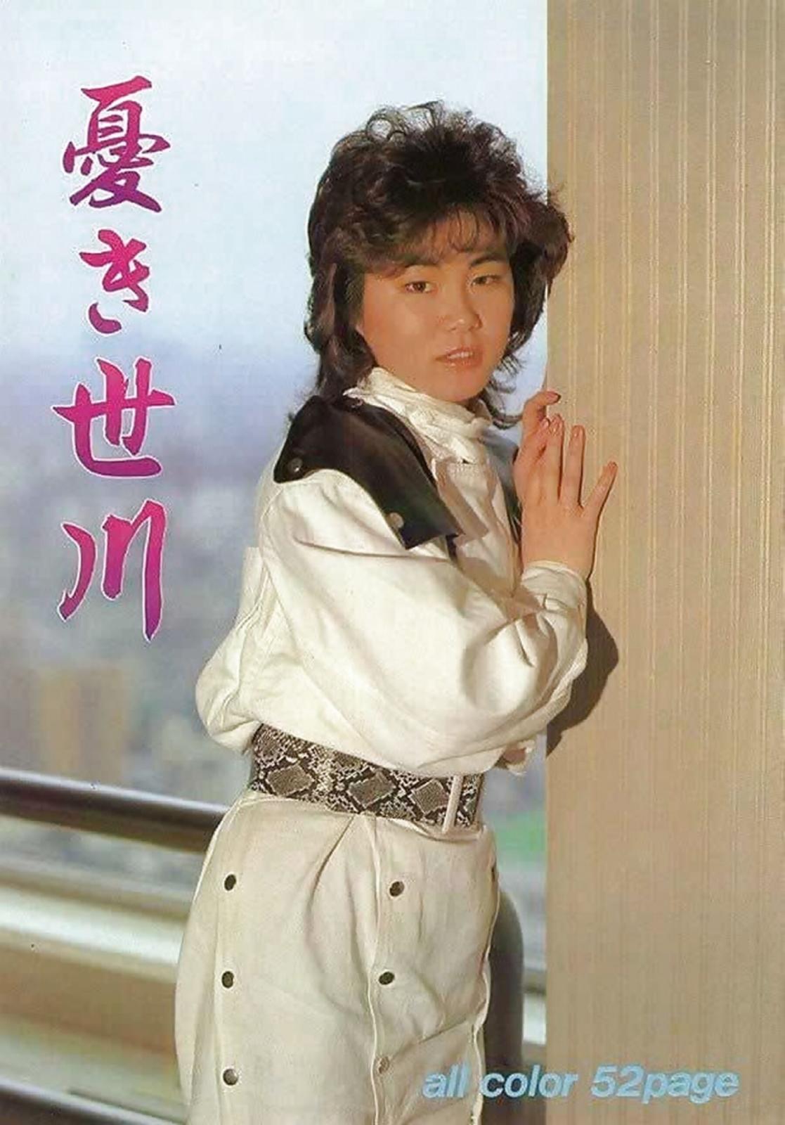 如此嫩妹子好好的小逼不操，操個臭屁眼，真變態 (15P)
