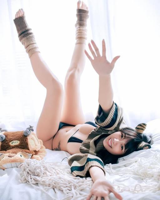 「Cynthia 晞晞」豐滿胸型好吸睛 (10P)