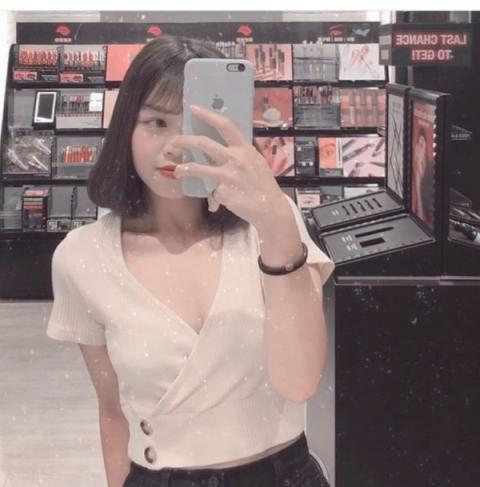 人前人後騷女友
