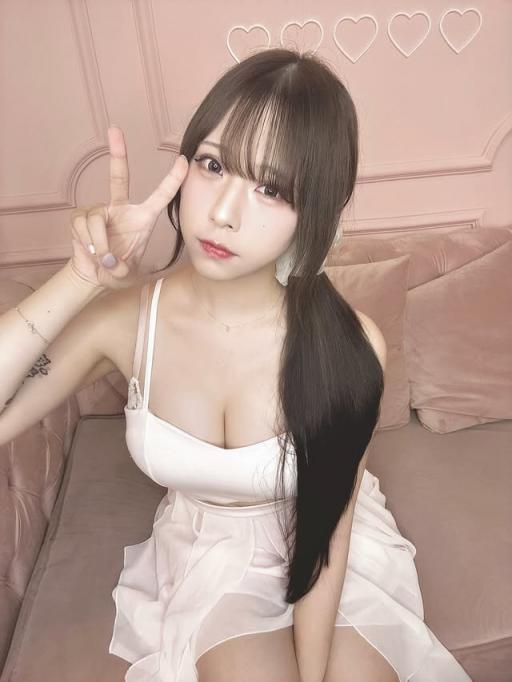 甜美少女「萌香」火辣身材 真是深藏不露 (11P）