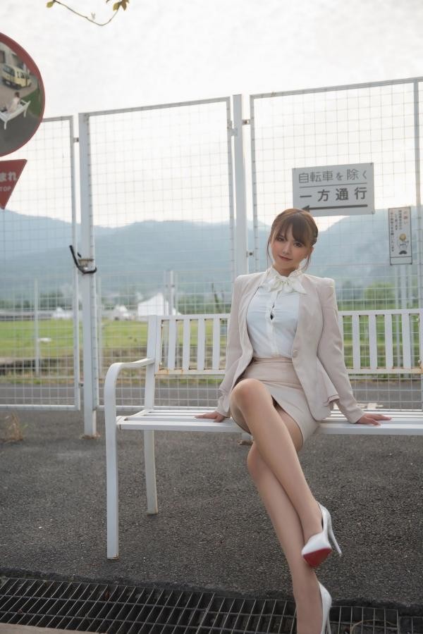 [XiuRen]高清寫真圖2023.03.08 No.6383 張思允 (80P)
