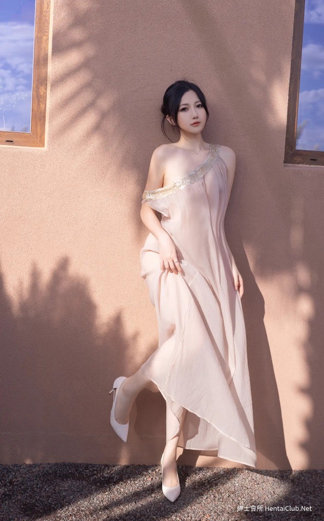 魚子醬Fish 抹胸女人 (101P)